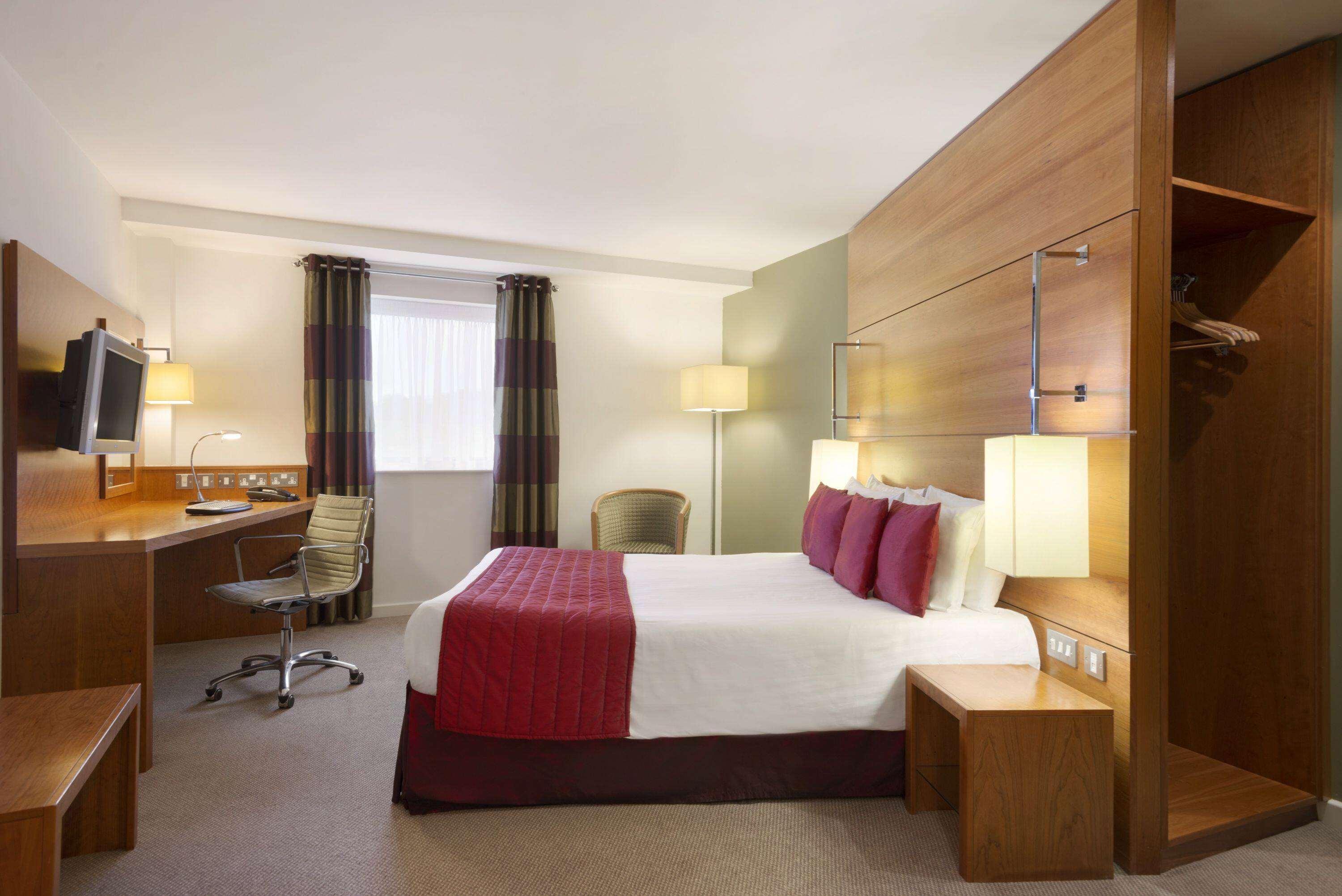 Ramada Plaza Wrexham Hotel Exterior photo