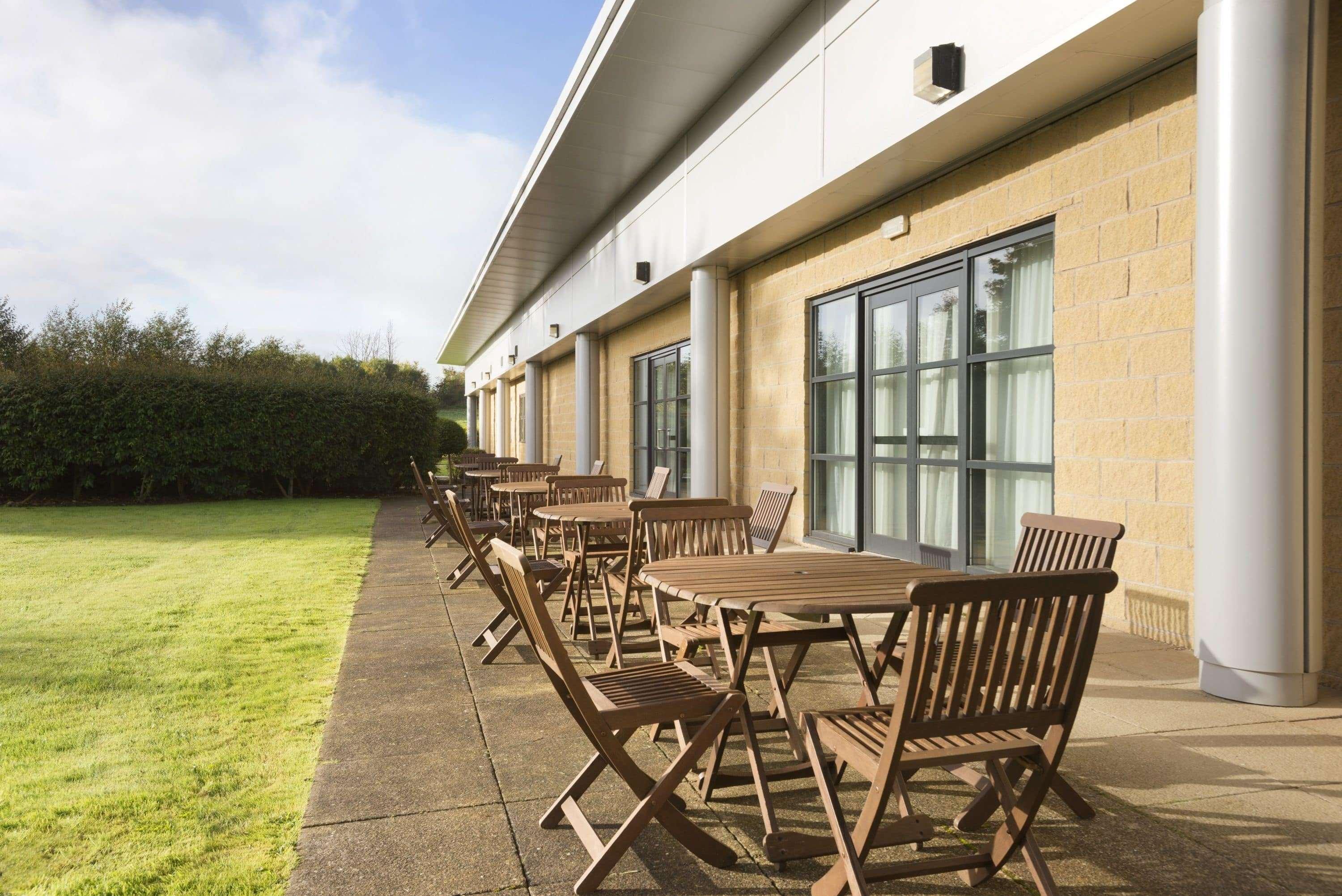Ramada Plaza Wrexham Hotel Exterior photo