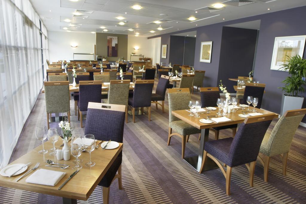 Ramada Plaza Wrexham Hotel Exterior photo