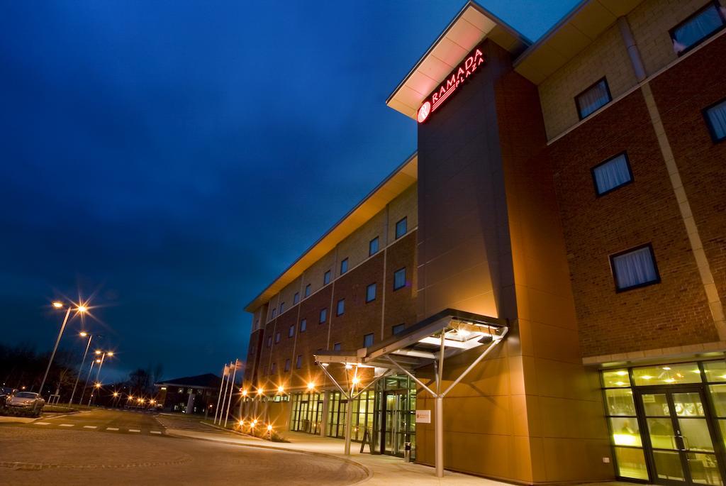 Ramada Plaza Wrexham Hotel Exterior photo