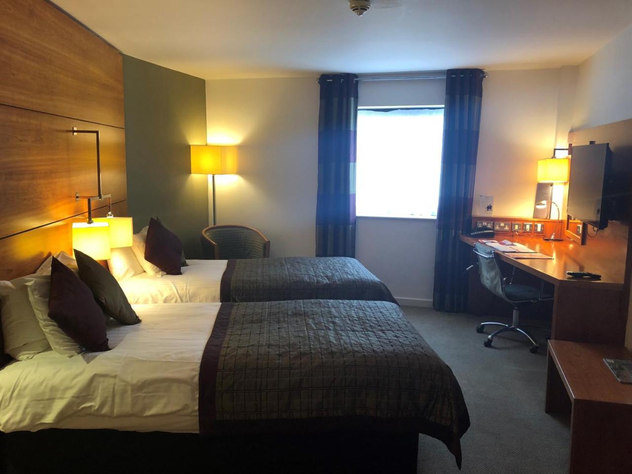 Ramada Plaza Wrexham Hotel Exterior photo